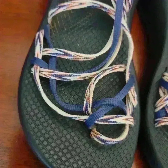 Chaco's - Picture 3 of 7